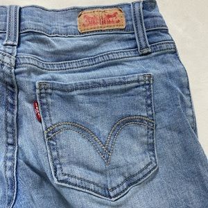 Levi’s 524 skinny W 25 L 32 light wash mid rise